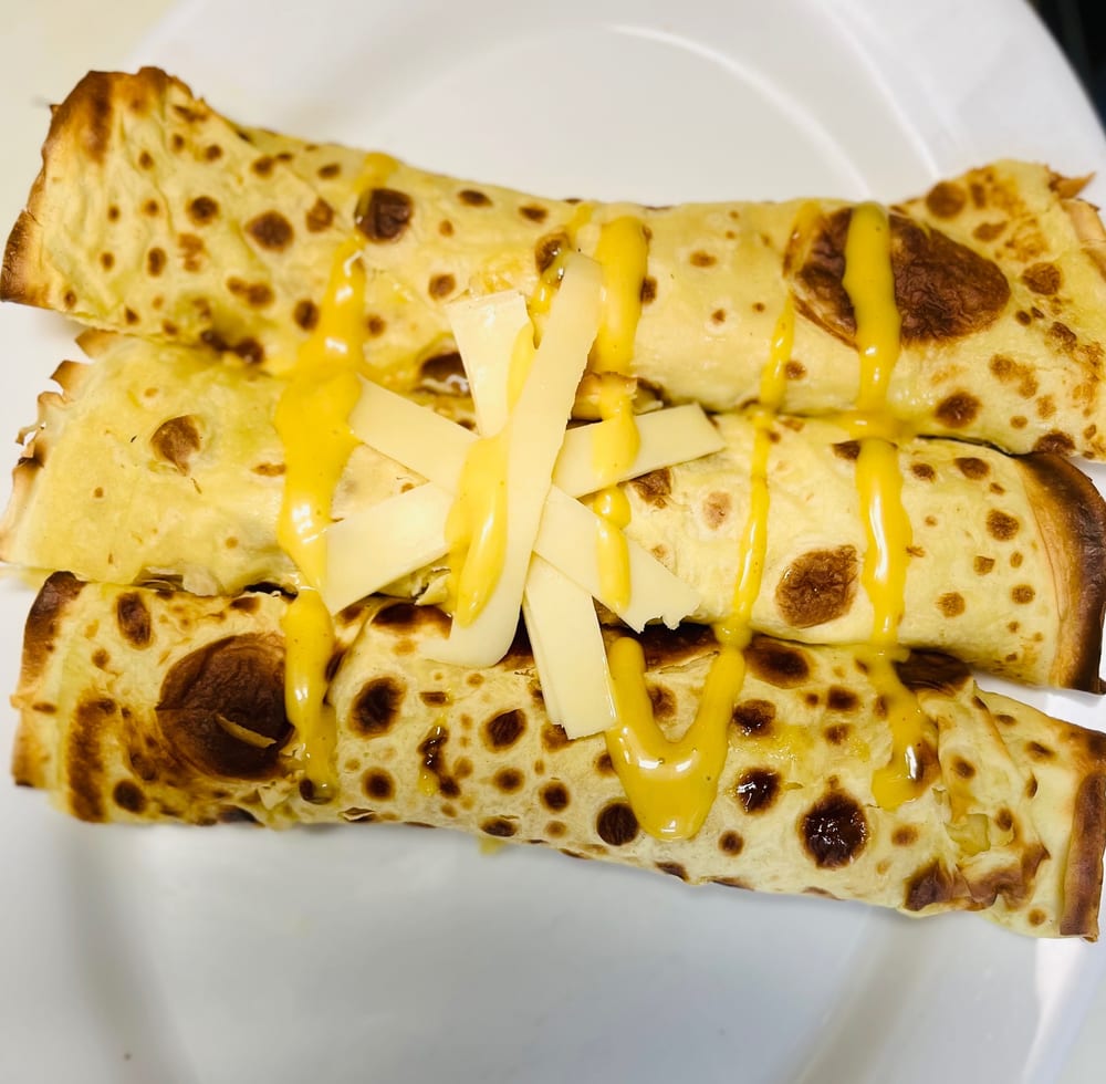 Bananas and chocolate crêpe
